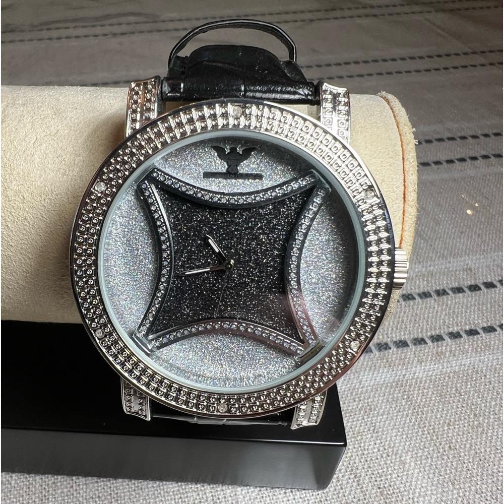 Diamond king Men’s watch with genuine diamonds & genuine leather